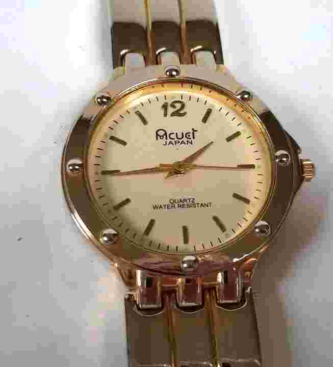 Acuet Japan Quartz Gold-Tone Gold-Dial Water Resistant Watch Pre-owned