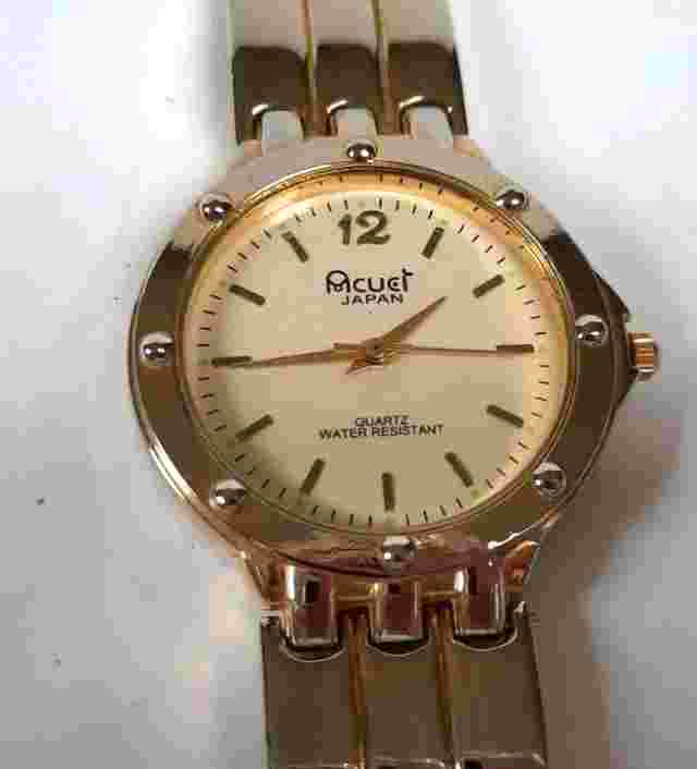 Acuet Japan Quartz Gold-Tone Gold-Dial Water Resistant Watch Pre-owned
