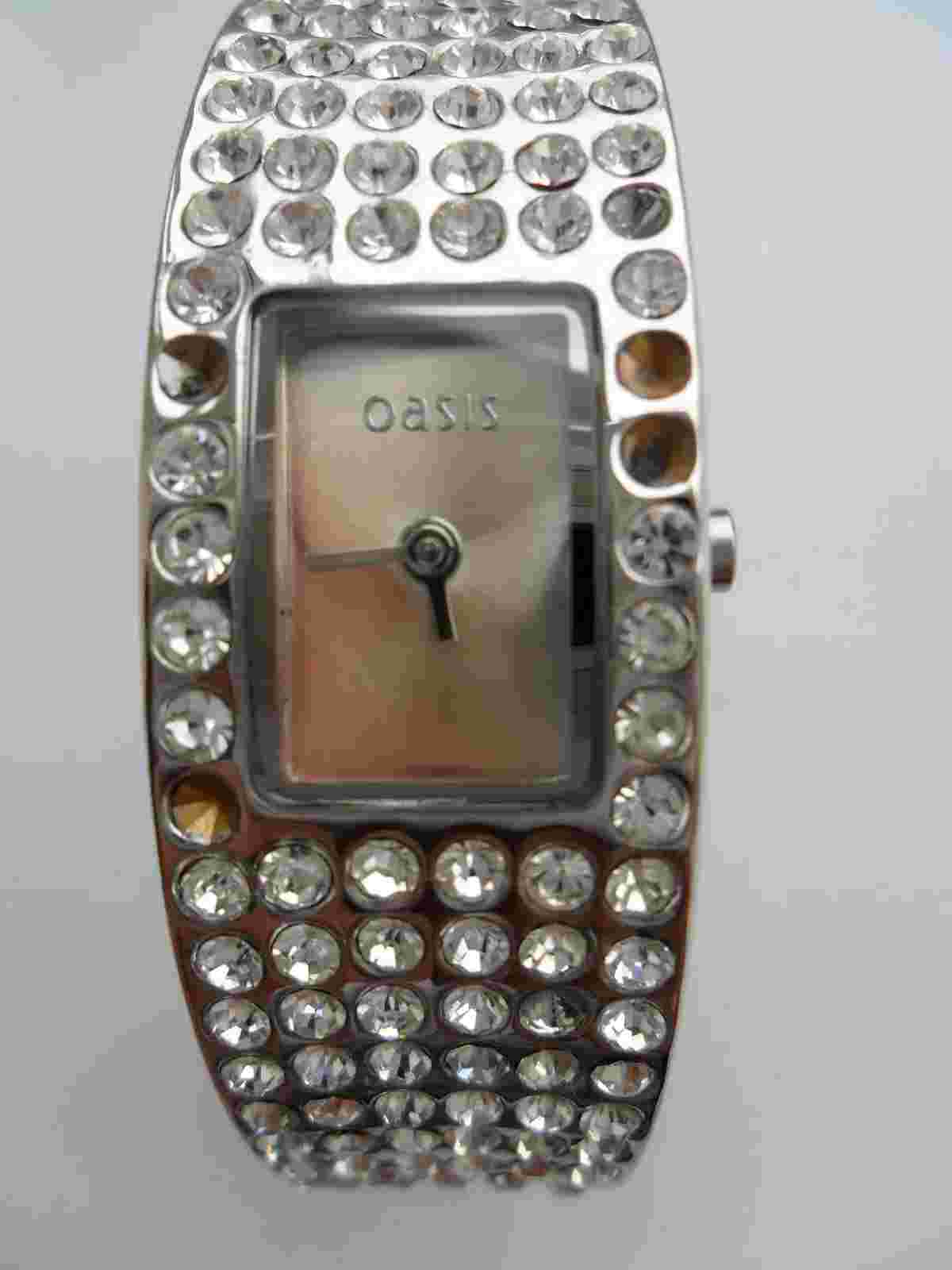 OASIS JEWELLED WATCH LADIES BANGLE BRACELET WRISTWATCH B305 IP