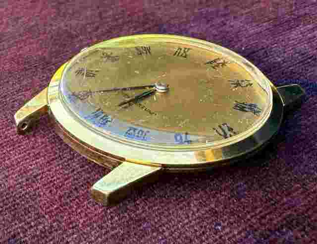 Vintage Universal Geneve Ultra Slim Kanji Mens Dress Watch