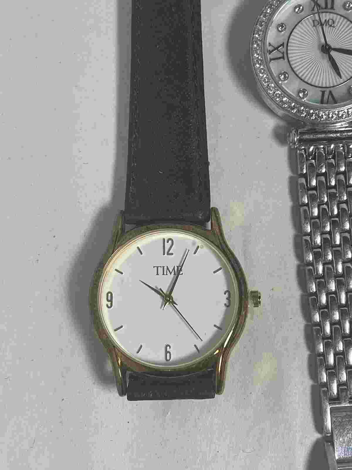 6 Quartz Watches Bulk Lot Times DMQ & More Need Batteries