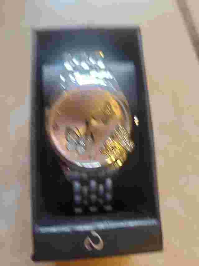 NEW LARGE PRETTY LADIES BUTTERFLY PINK CHARM WATCH NEW BATTERY STAINLESS W/ BOX