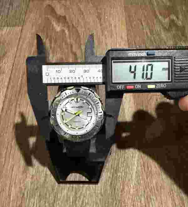 Vintage Rare Arnette Diver Style watch