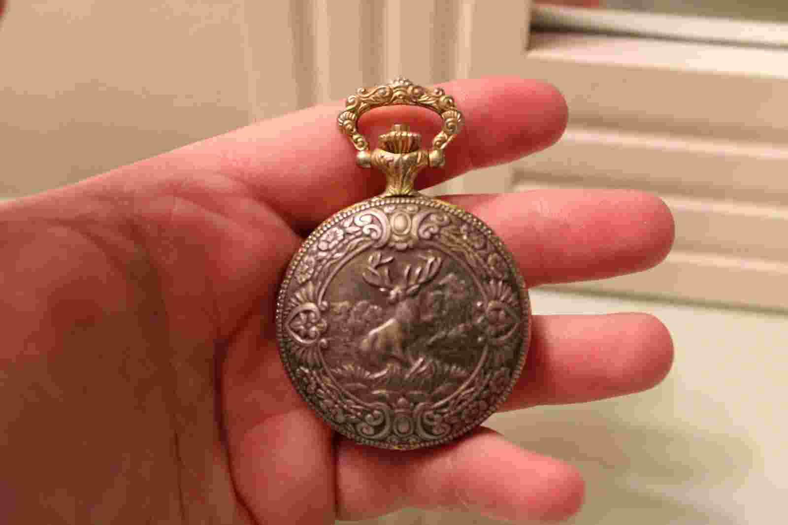 Vintage Aspen Elk Pocket Watch Engraved Quartz (Untested)
