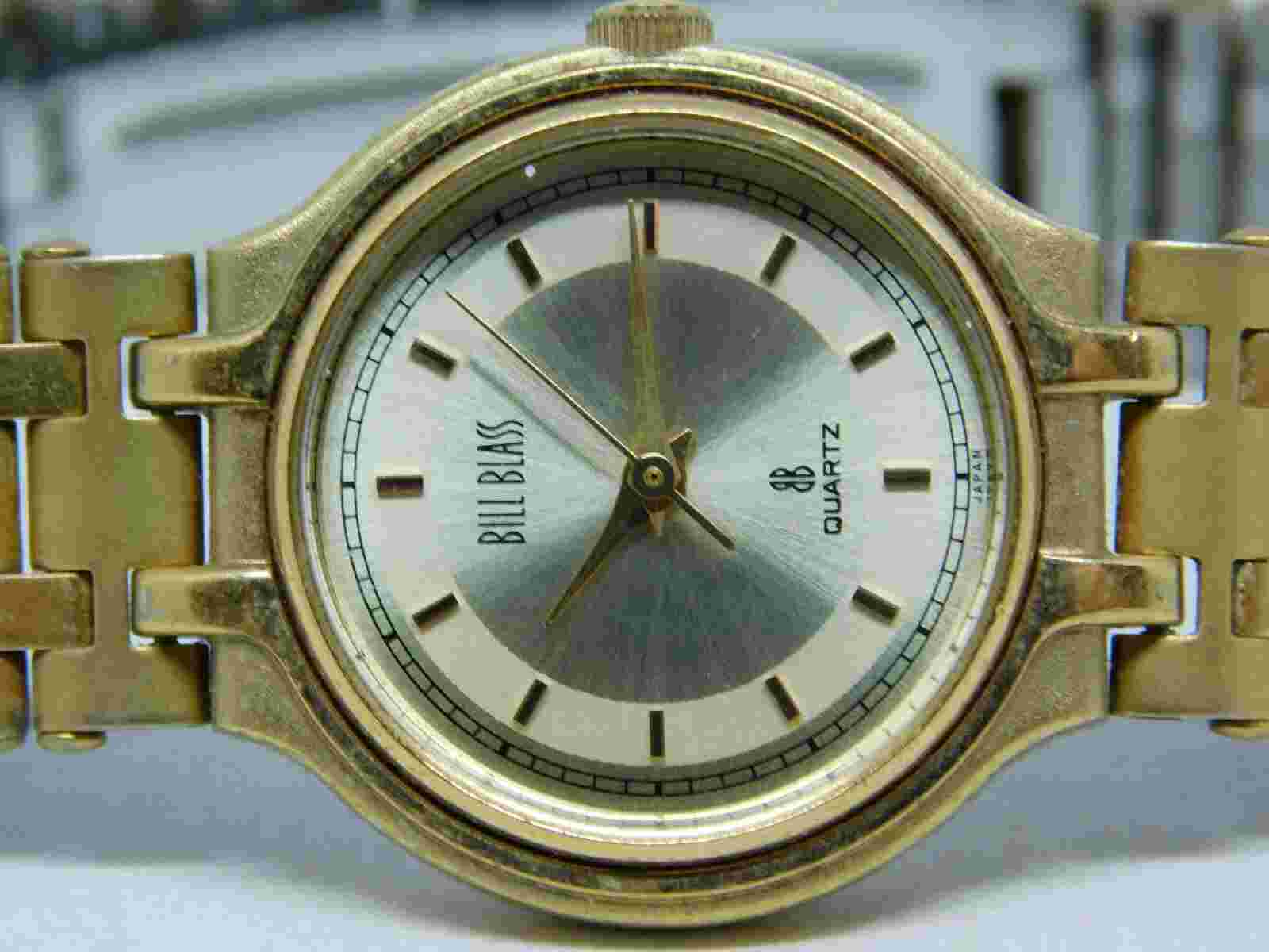 Bill Blass Gold Tone Quartz Analog Ladies Watch Sz. 6 1/2"