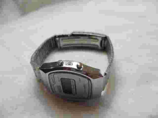 Quintel Digital Wristwatch