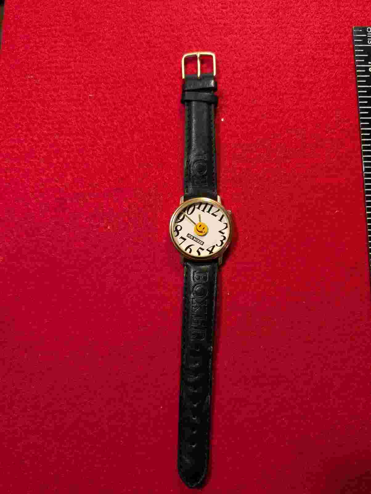 VINTAGE JOE BOXER MENS WATCH SMILE FACE LEATHER BAND NEW BATTERY Lot 62