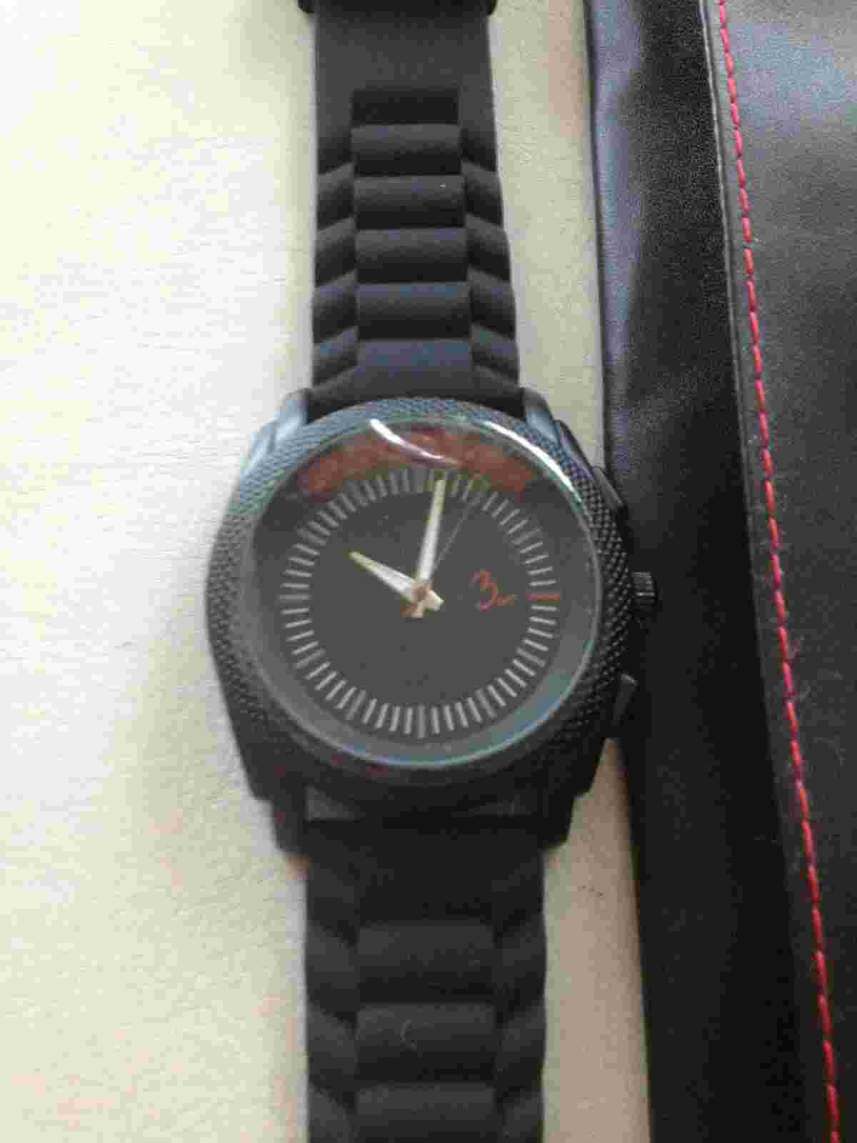 Sean John BLACK Rubber Strap Wrist Watch with Soft Storage Case - NEW__