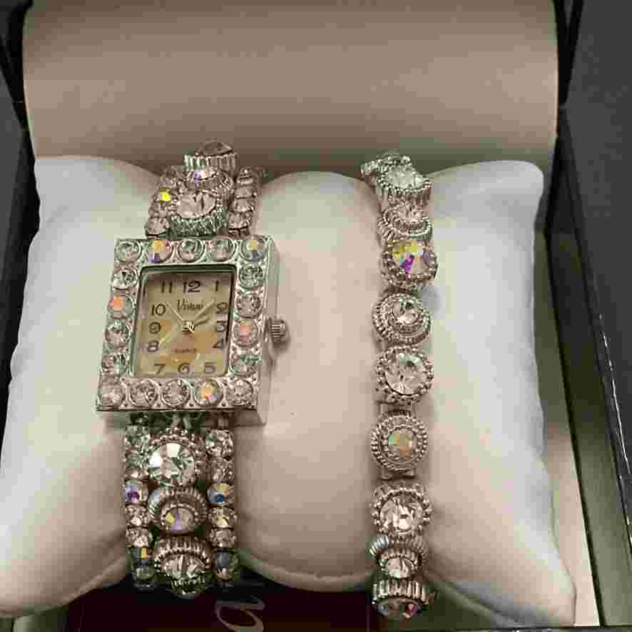 Ladies VIVANI Silver Tone Watch/Bracelet Rhinestone Glitz Set New in Box