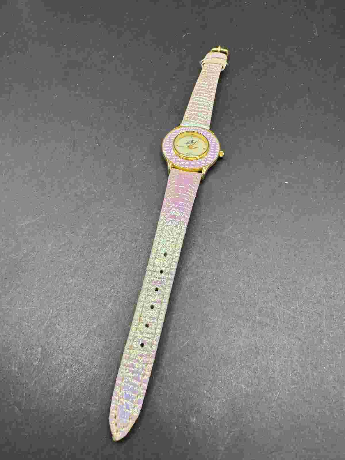 Vintage LA Express Quartz Watch Mother of Pearl Dial Pink Band Japan Movt