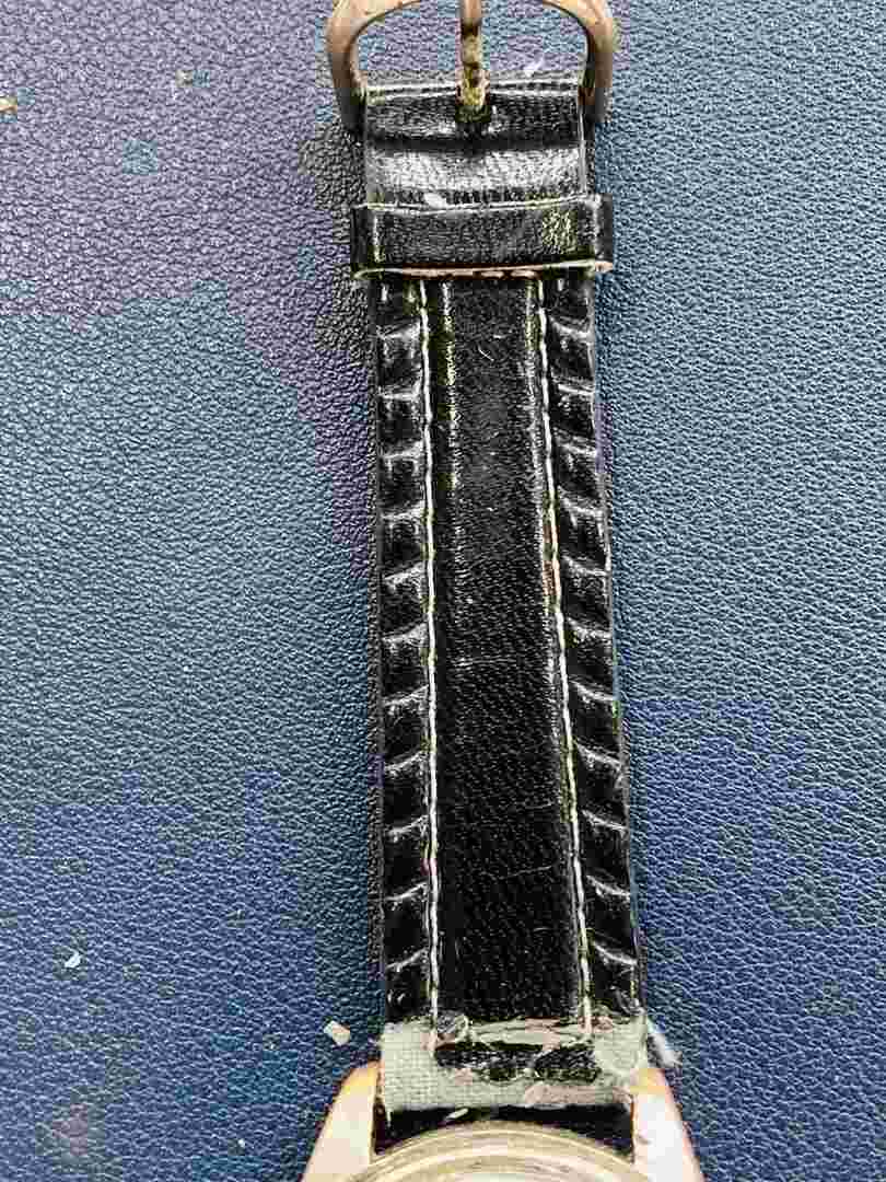[Endura] Vintage Watch EN-01-000323 - Case: 40 x 35mm, Total Length: 25cm, works