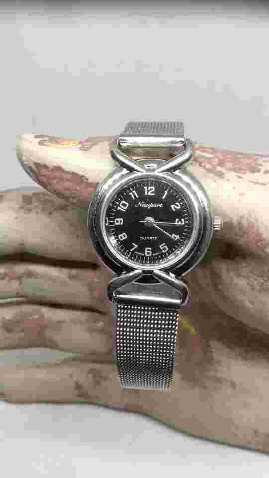 Vintage Newport Watch Quartz Women's Silver Steel Works Well New Battery