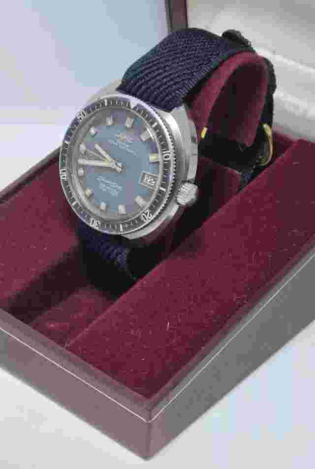 Vintage Camy Diver's Watch 40mm Case Super Automatic Seven Seas 300 Meters