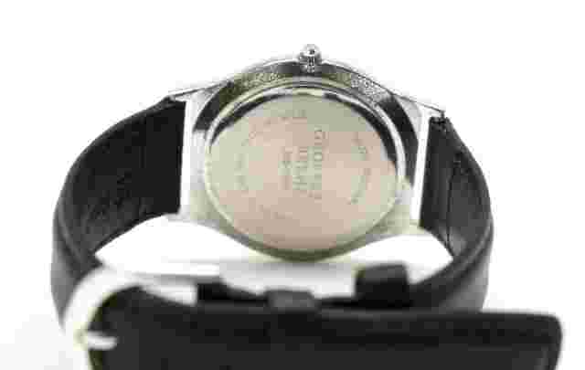 Geoffrey Beene 236-VX51 Ladie's Watch - NEED Battery