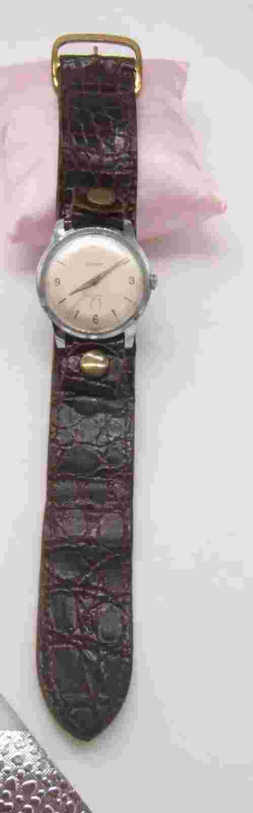 VTG CROSBY MEN’S WRIST WATCH RUNNING STAINLESS BACK NICE BAND WIND UP