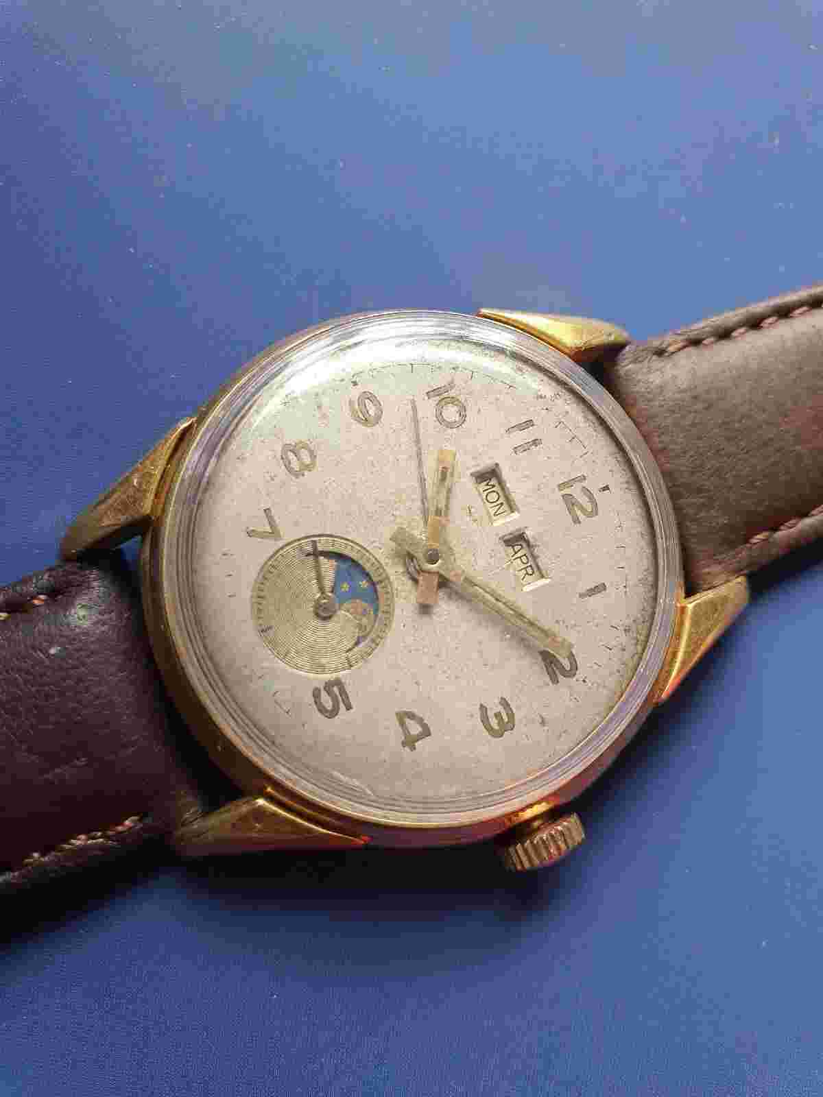 Vintage Cortebert Moon phase Calendar Swiss Watch Hand Winding Manual Wristwatch