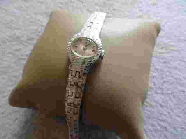 Wind Up Vintage Stellaris 17 Jewels Ladies Watch