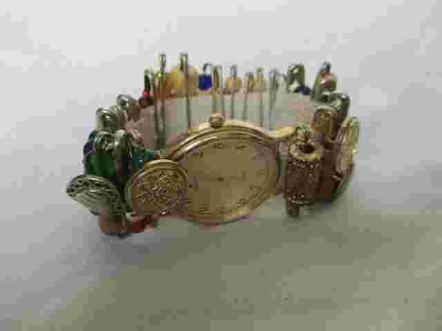 Jemis Gold Toned STYLISH Safety Pin Bracelet Wristwatch