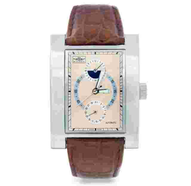 Watch Winder With Balmer Automatic Watch.