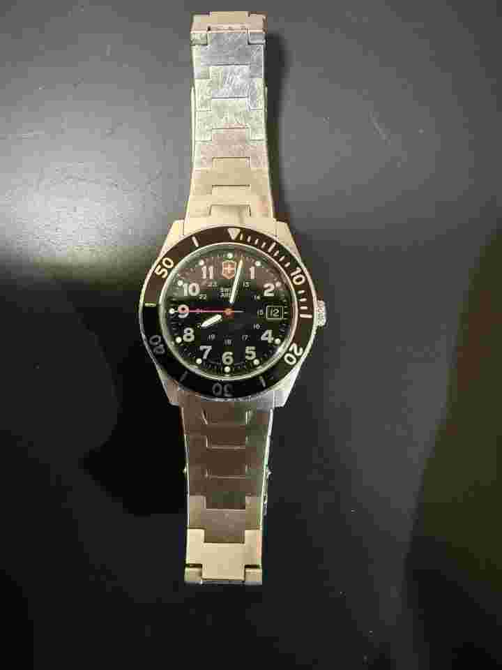 Victorinox Swiss Army Lancer Black Men's Watch 39mm Steel Bracelet, Waterproof