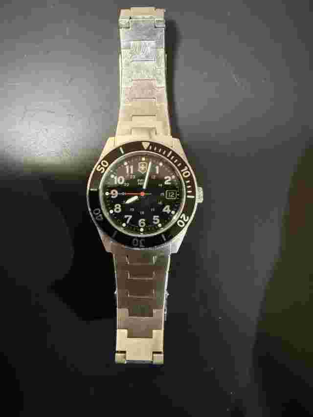 Victorinox Swiss Army Lancer Black Men's Watch 39mm Steel Bracelet, Waterproof