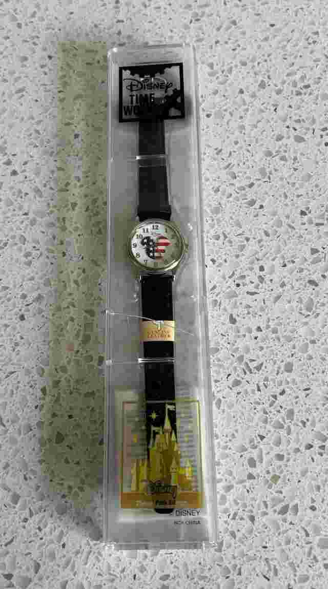 Vintage Mickey Mouse Disney Time Works US Flag Theme Watch New Original Case