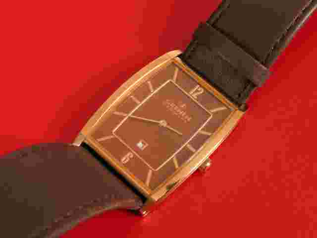 CLASSIC VINTAGE GRENEN DENMARK MENS QUARTZ WATCH NICE !!