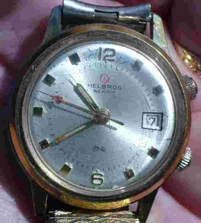 VINTAGE 1950 - 1960  HELBROS SWISS ALARM with DATE WRIST WATCH WORKING