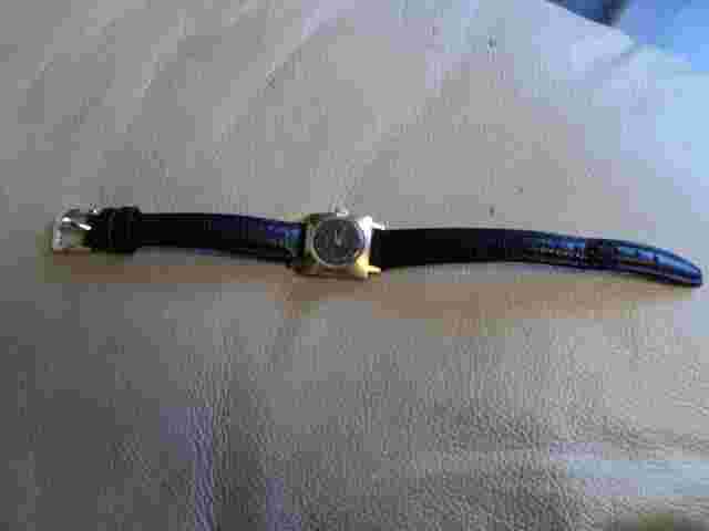 Vintage Sekonda Ladies Watch Hand Winding 17 Jewels  Working USSR Made