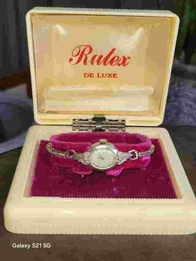 Rutex De Luxe Ladies Small Watch 17 Jewel Swiss Incabloc Original Celluloid Box