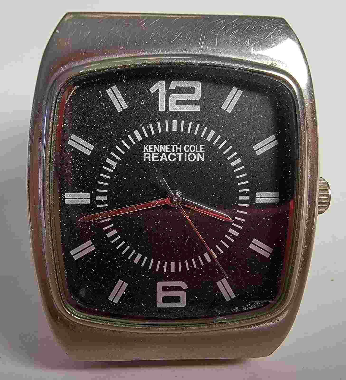 Kenneth Cole Reaction men’s quartz watch with 2035 movement 44 x 36mm case runs