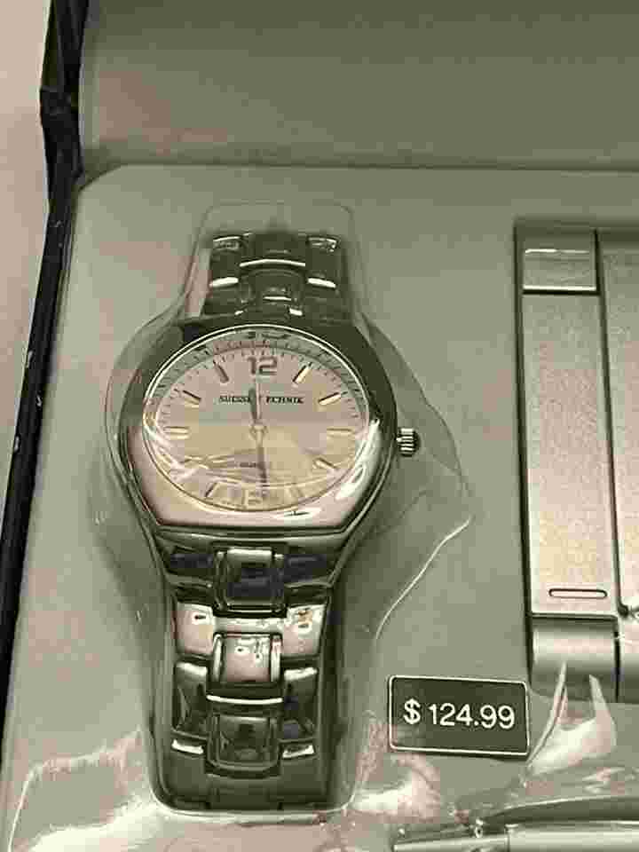 Suisse Technik Men's Quartz Watch, Calculator And Pen Set New In Box.