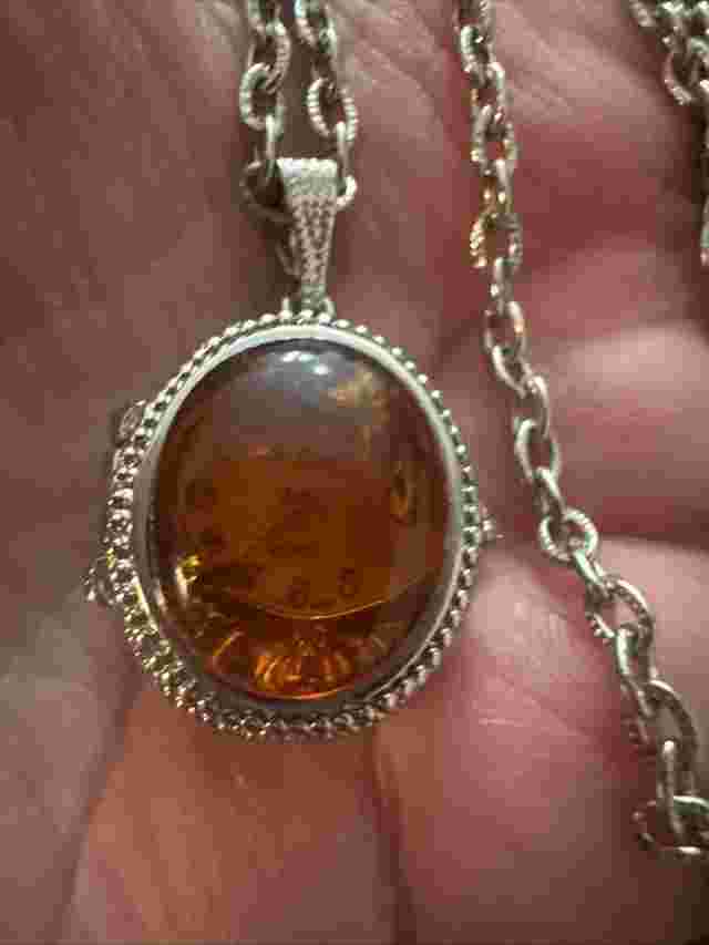 VINTAGE DESIGNER LEE SANDS WATCH PENDANT AMBER CHAIN NECKLACE