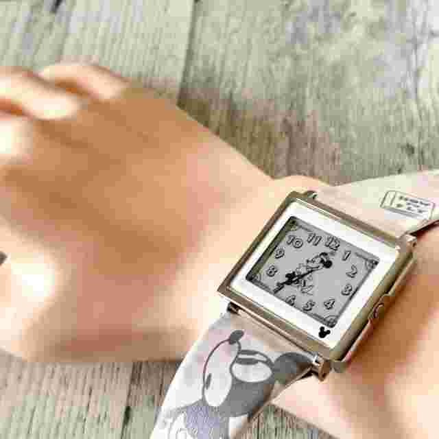 Rare Epson Smart Canvas Watch Mickey Disney Digital Wristwatch 2501TY