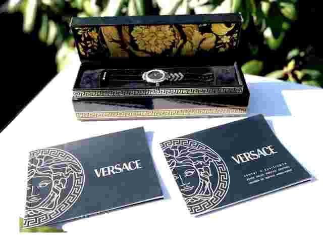 Gianni Versace Rare White Gold Plated Swiss Medusa Head Vintage Ladies Watch