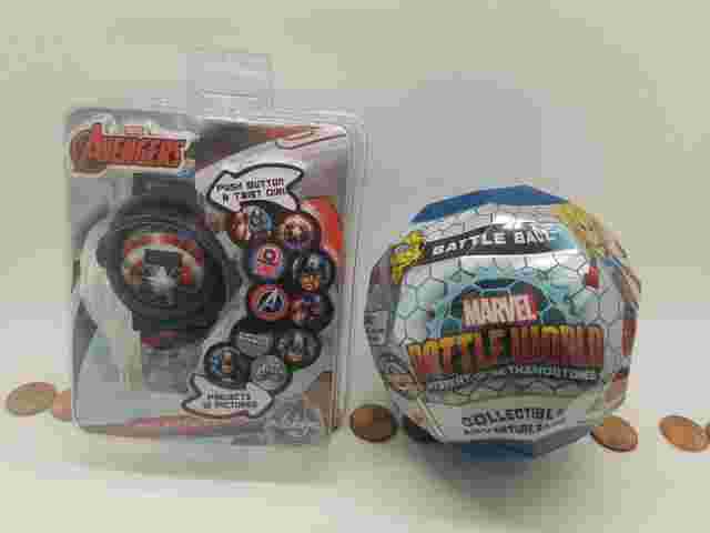 Avengers Kids Projection Watch Marvel  &  BATTLEWORLD BATTLE BALL New Lot