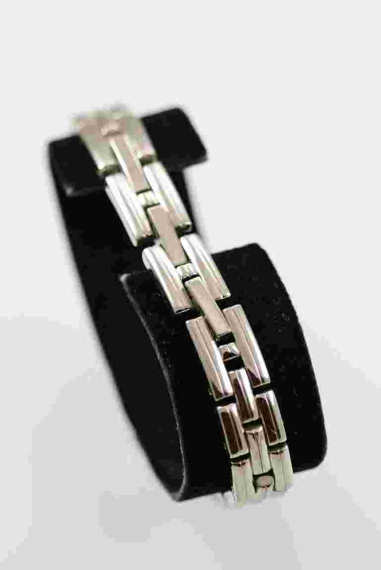 Relic Watch Women Silver Stainless Steel Water Resistant Battery Lavender Quartz