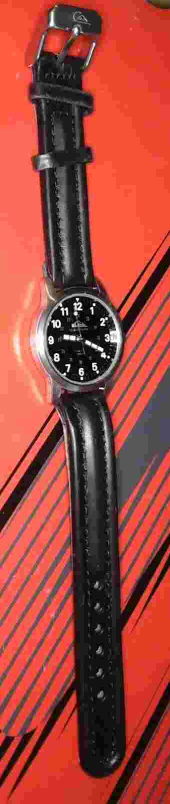 Quicksilver Japan Quartz Watch Stainless Steel Water Resistant Womens Vintage