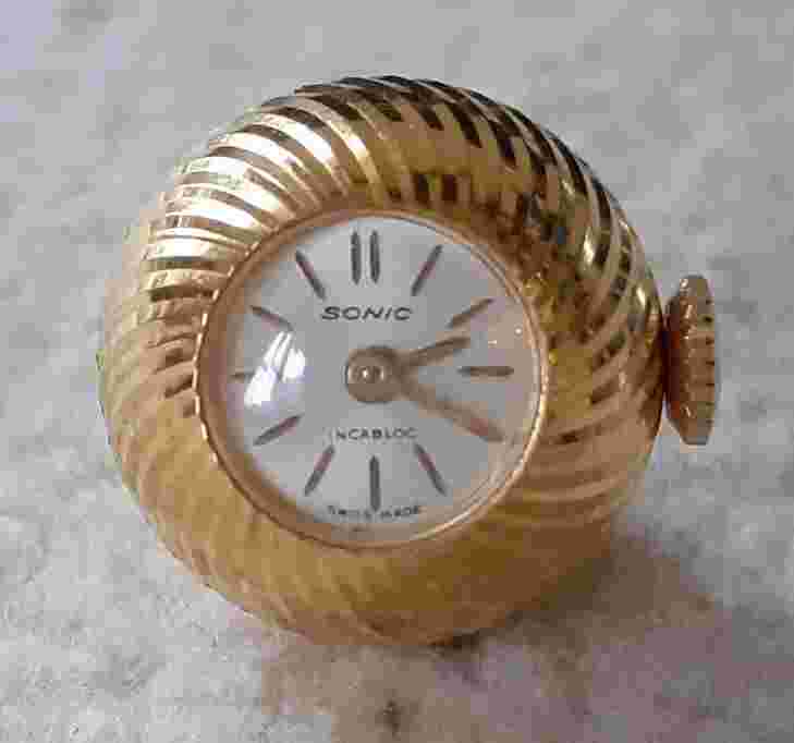 RARE GOLD TONE METAL SONIC INCABLOC SWISS MADE MECHANICAL BALL PENDANT WATCH