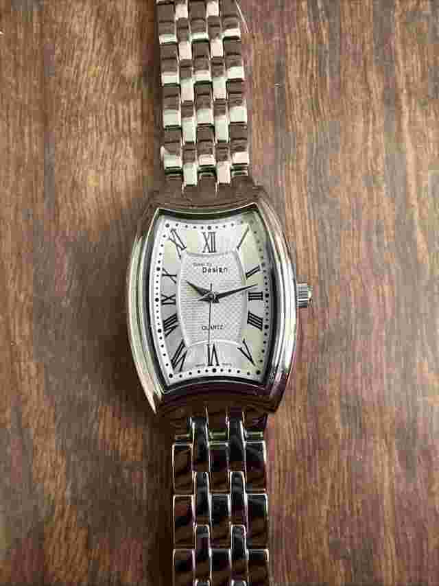 Steel By Design Stainless Steel Silver Ladies Watch NEW Battery WORKS