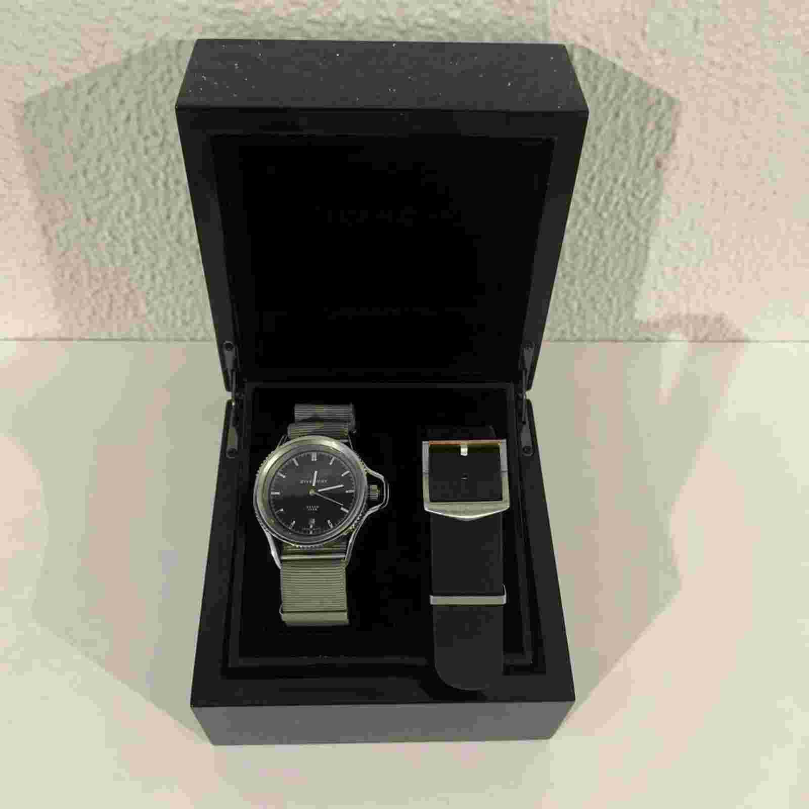 Givenchy Seventeen Quartz Watch