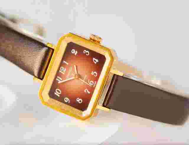 Modern watch for women Sekonda new old stock, gold plated tank watch for lady