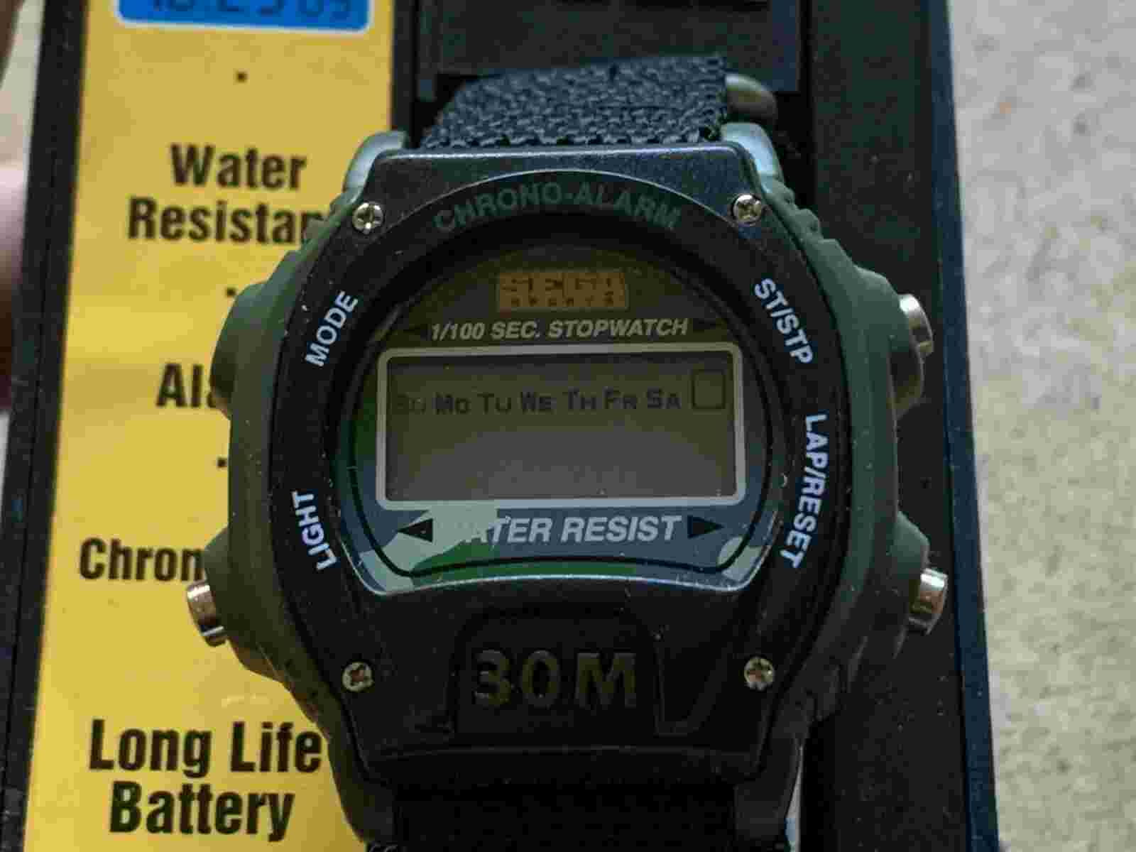 VINTAGE SEGA SPORTS GLOW DIAL WRIST WATCH NEW OLD STOCK NOS GENESIS #35