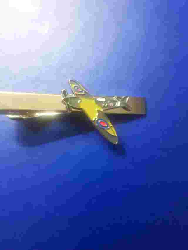 BATTLE OF BRITAIN SPITFIRE Quartz Pocket Watch with Tie Pin, Brilliant Gift.