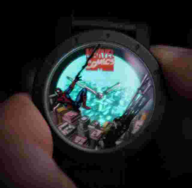 SPIDER MAN, 1996 Marvel Comic "GLO DIAL" MENS CHARACTER WATCH in Box R21-17