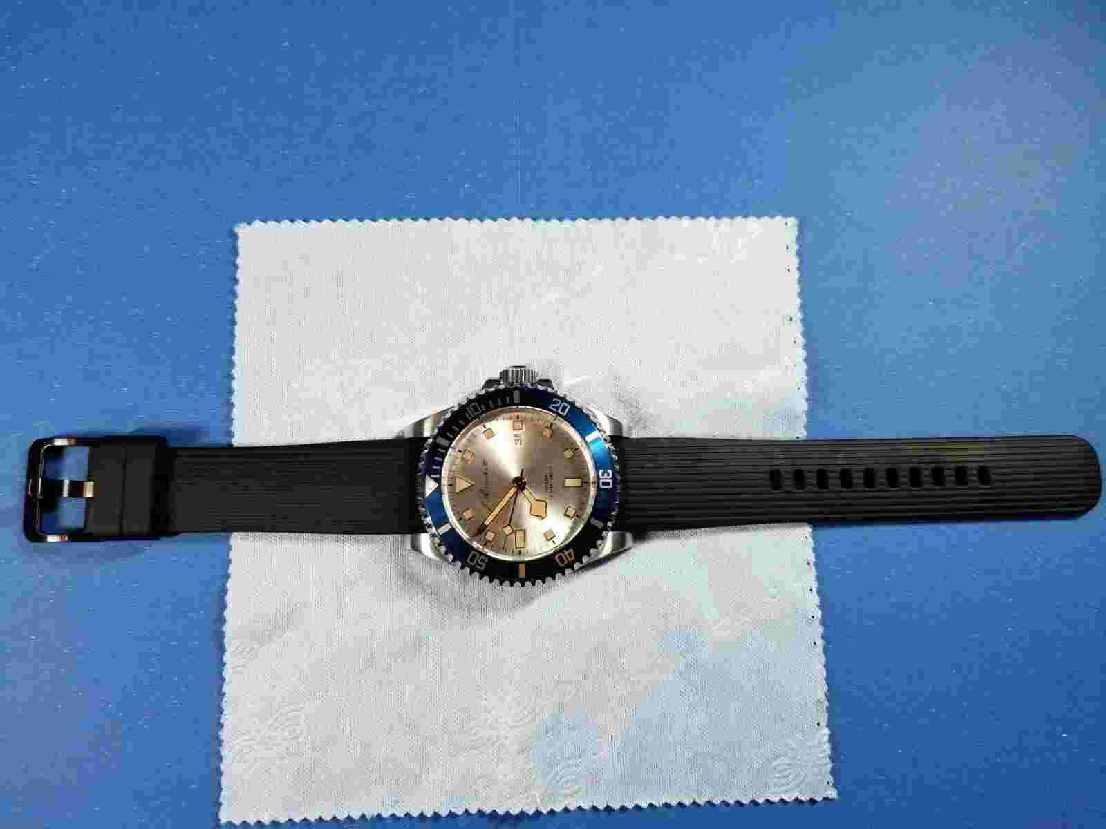 J. Brackett Imperia Diver (Blue BezelSilver Dial) 10 ATM