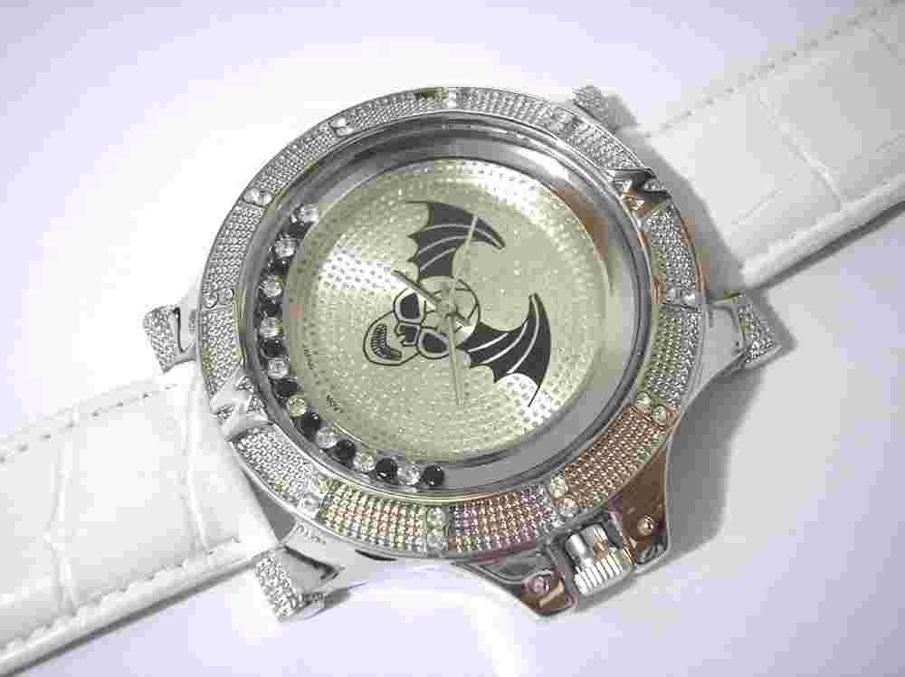 Silver Tone Metal Big Case White Leather Band Men's Watch w Crystals Item 3323
