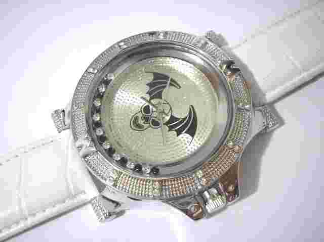 Silver Tone Metal Big Case White Leather Band Men's Watch w Crystals Item 3323