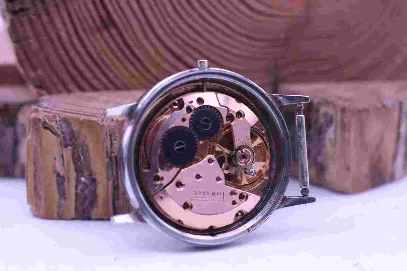PONTIAC ETA 2750 CS MEN'S VINTAGE WATCH 33.2mm 18.5mm LUG FOR REPAIR (HG)