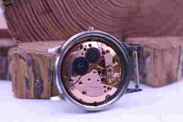 PONTIAC ETA 2750 CS MEN'S VINTAGE WATCH 33.2mm 18.5mm LUG FOR REPAIR (HG)